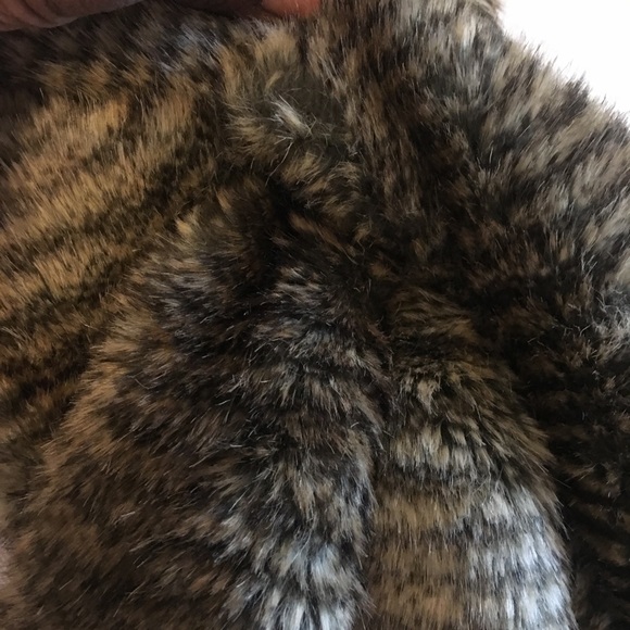 🤎 The Limited Beautiful Faux Fur Scarf 🤎 - Picture 5 of 7